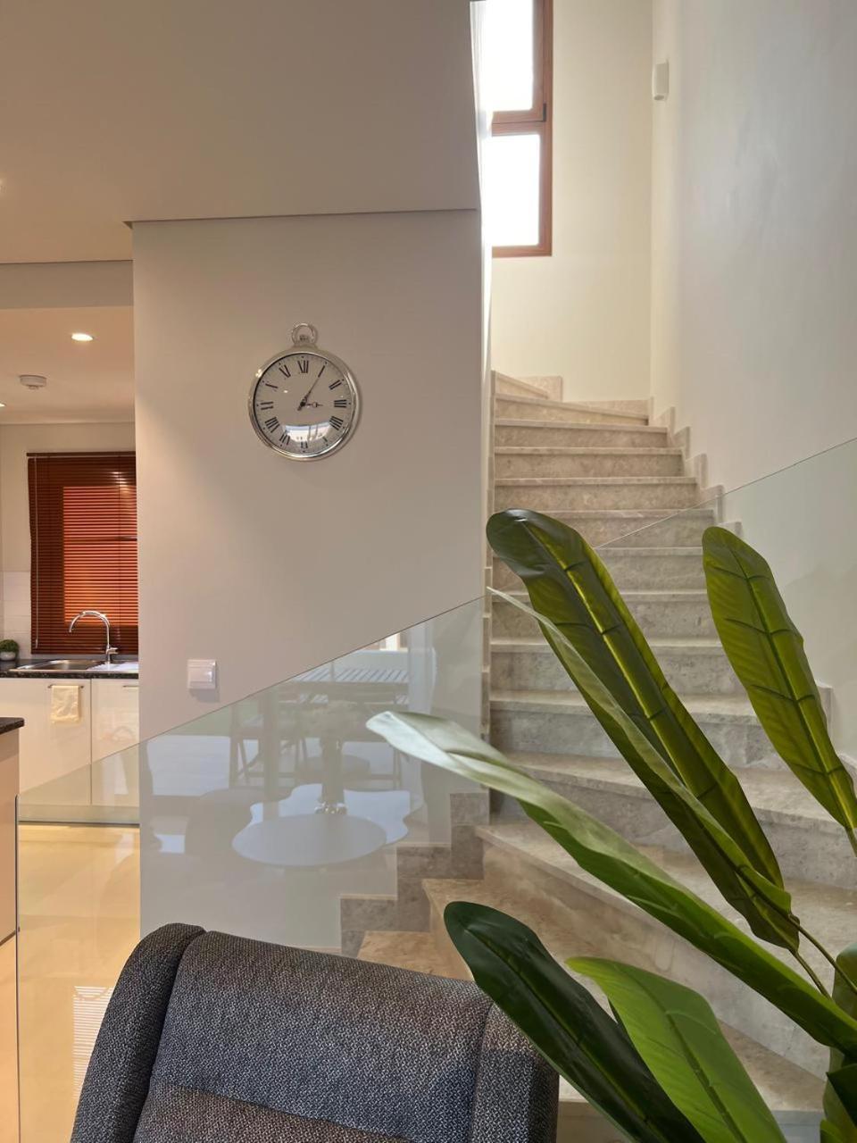 Sifah Seascape House Villa